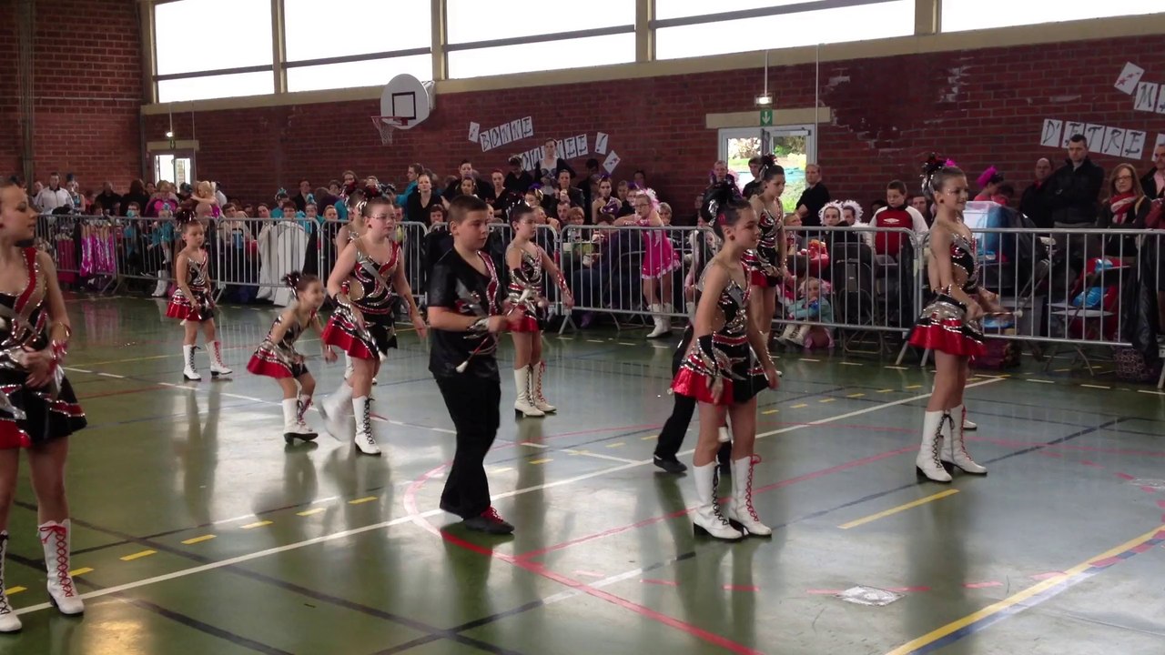 Festival de majorettes à Heuchin