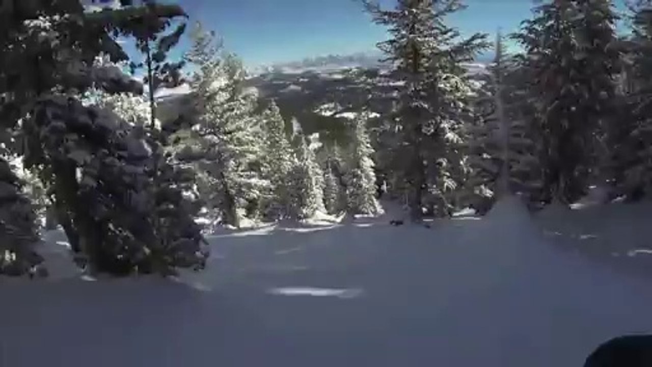 Garrett Russell Scores Powder @ Mammoth Mountain - Ski