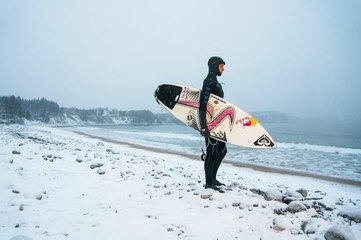 Red Bull presents 10 Below -  Sally Fitzgibbons Stories - Surf