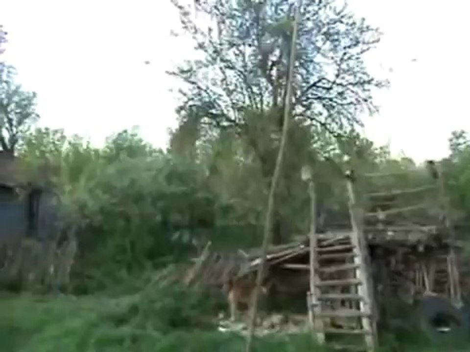 dinleyin ağalar köyün derdini