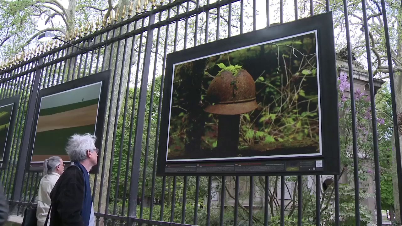 [Événement] Exposition "Fields of battle" sur les grilles du Jardin du Luxembourg