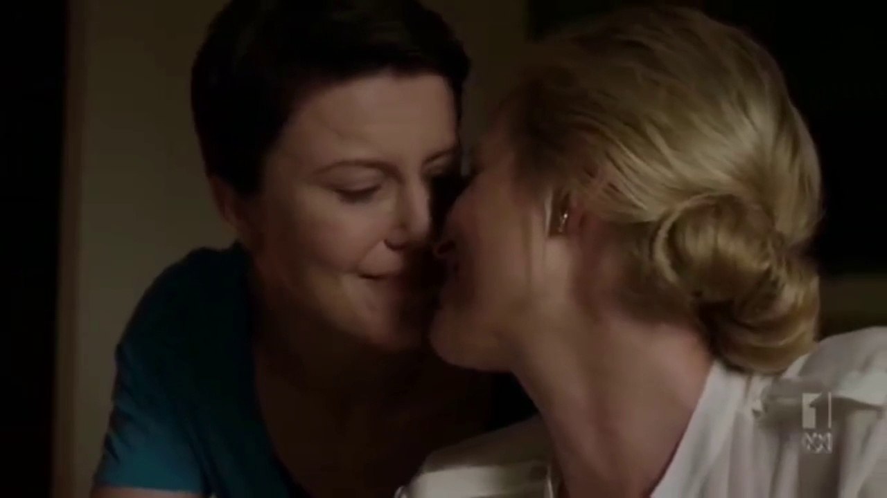 Janet King Moments S1x05|1