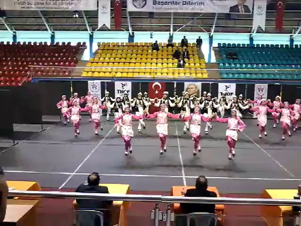 Atatürk Orta Okulu Halk Oyunları Ekibi Sakarya Bölge Yarışması