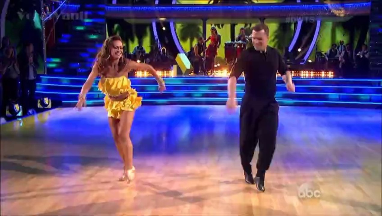 Sean Avery & Karina - Salsa - DWTS 18 (Week 2)