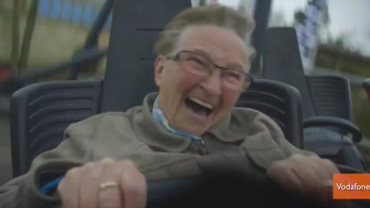 Hilarious Video of 70-Year-Old's First Roller Coaster Ride