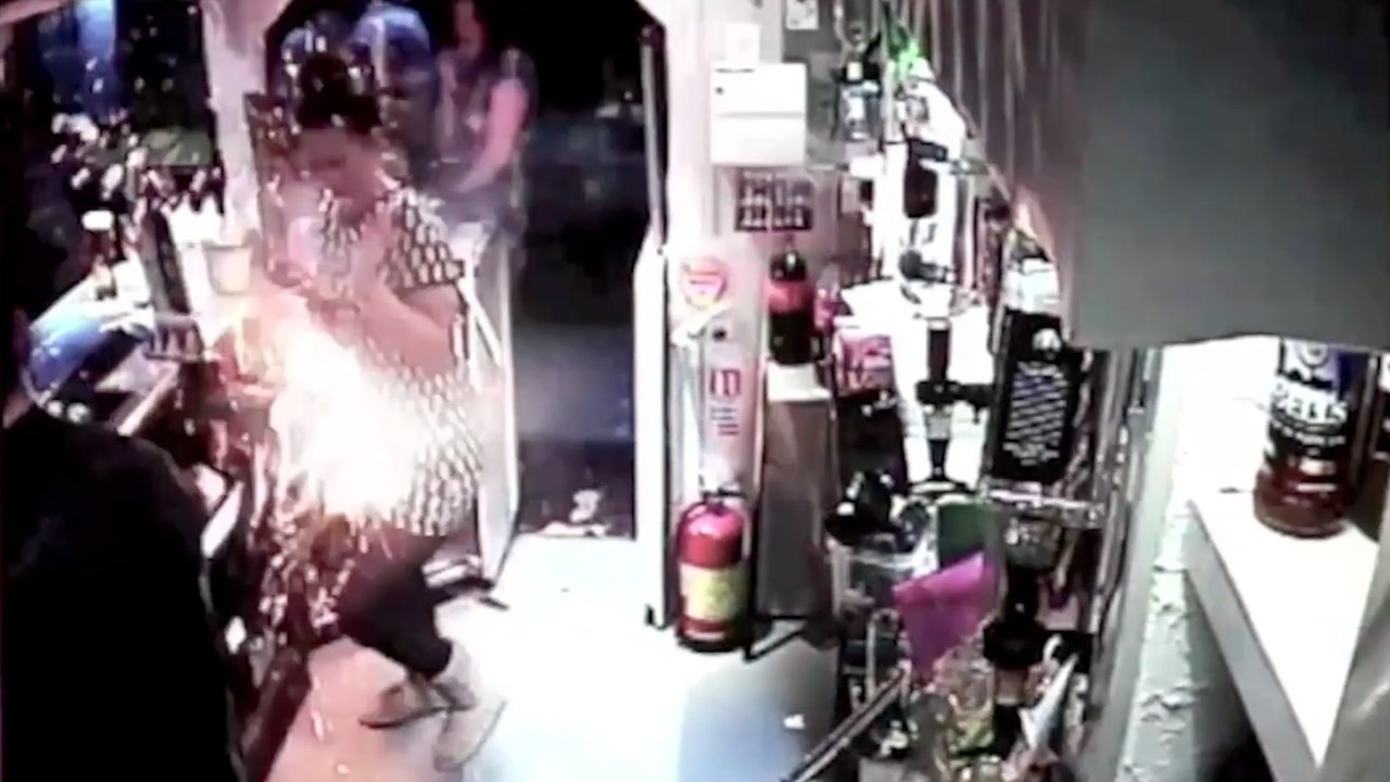 Bartender Nearly Taken Out by Exploding E-Cig