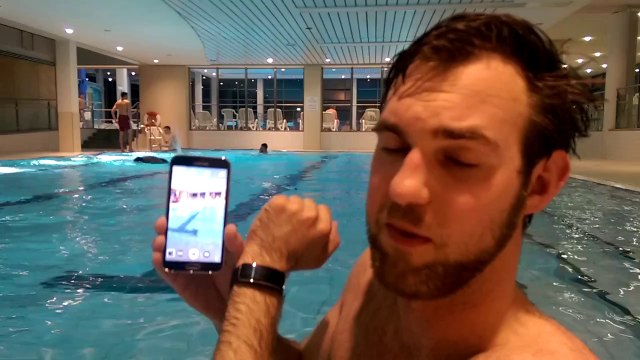 Samsung Galaxy S5 & Gear Fit Waterproof Test