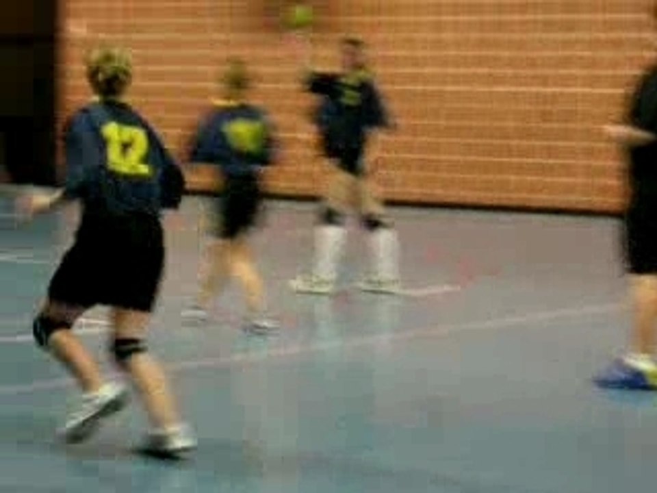 Jeu + but Léa