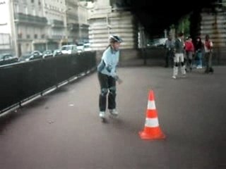 Initiation roller (58)