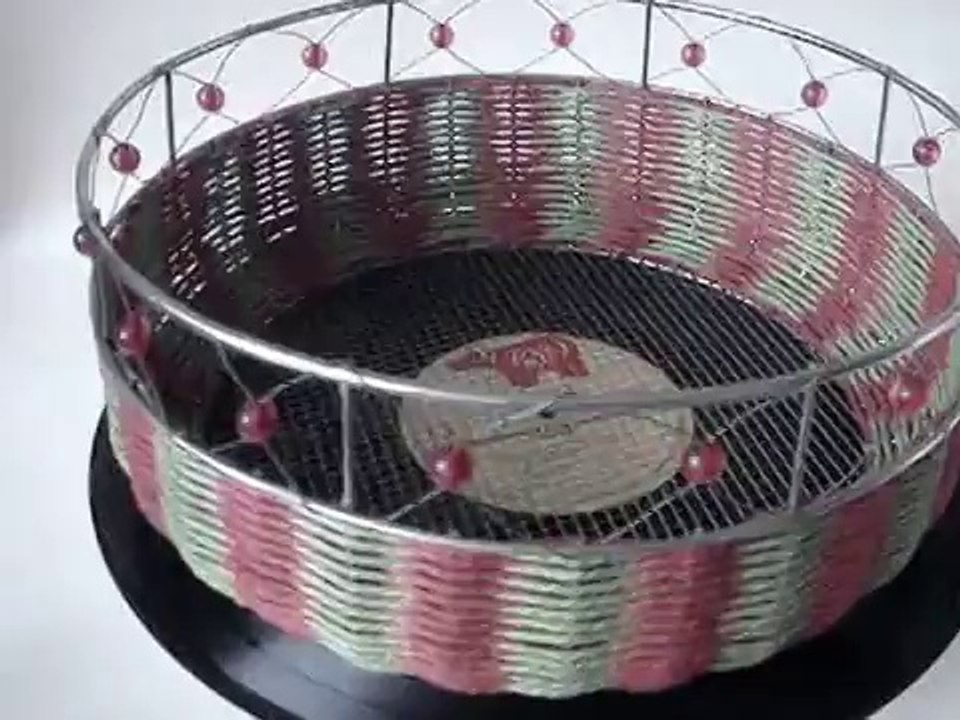 Handmade Round-shaped Wire Basket_yt