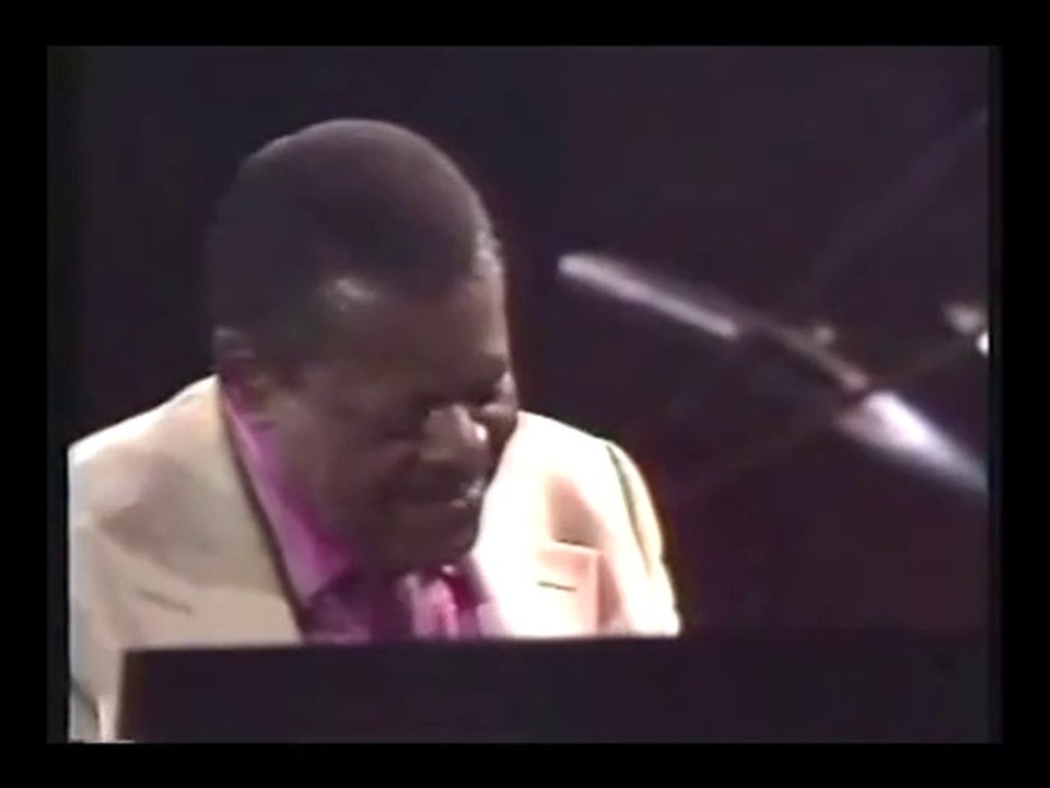OSCAR PETERSON at Montreux '75, Solo (3 Titel 0:18)