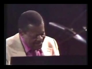 OSCAR PETERSON at Montreux '75, Solo (3 Titel 0:18)