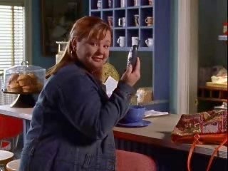 lorelai-hanging on the telephone