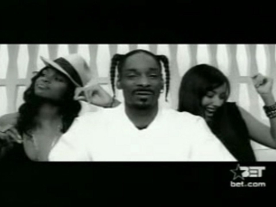 Snoop Dogg & Pharell Drop It Like ..