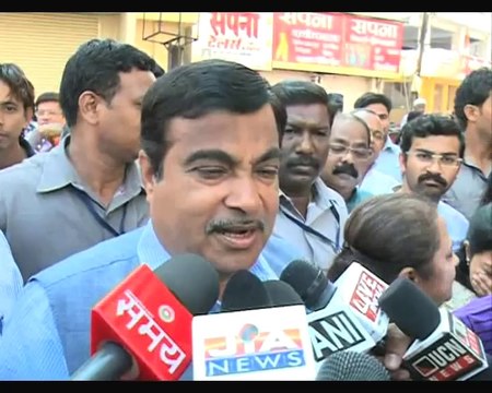 BJP leader Nitin Gadkari cast his vote