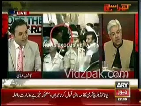 Army ko galat salat kehne waale Khwaja Asif ke waalid Zia ul Haq ki gaud me bethe rahe - Mubashir Lucman