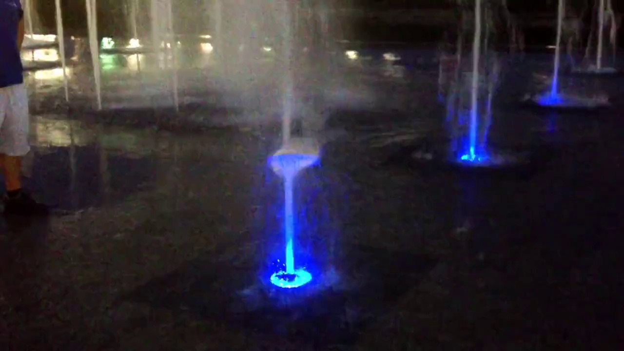Fountain Frisbee