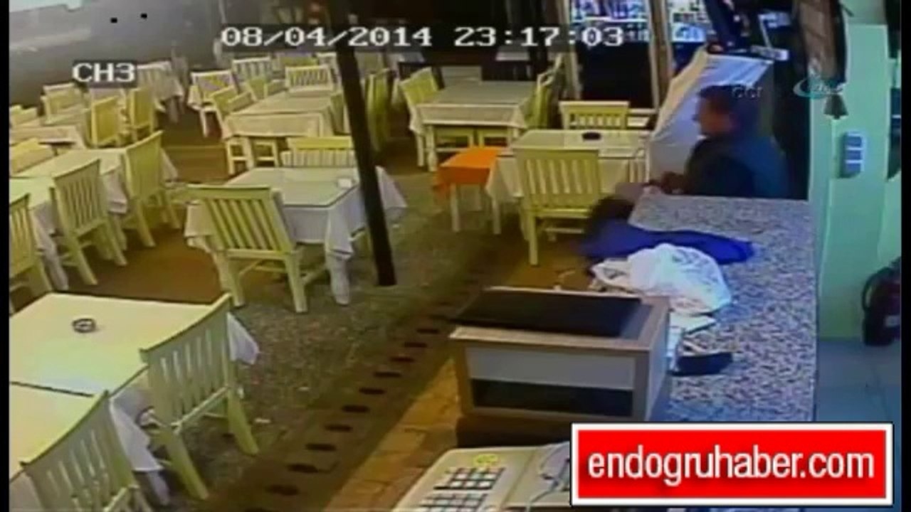 Hırsızlardaki rahatlığa bakın!..