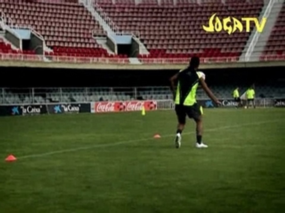 RONALDINHO - NIKE - PING PONG