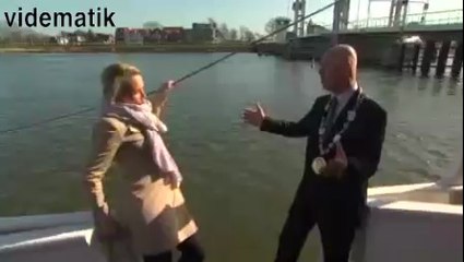 Suya düşen muhabir