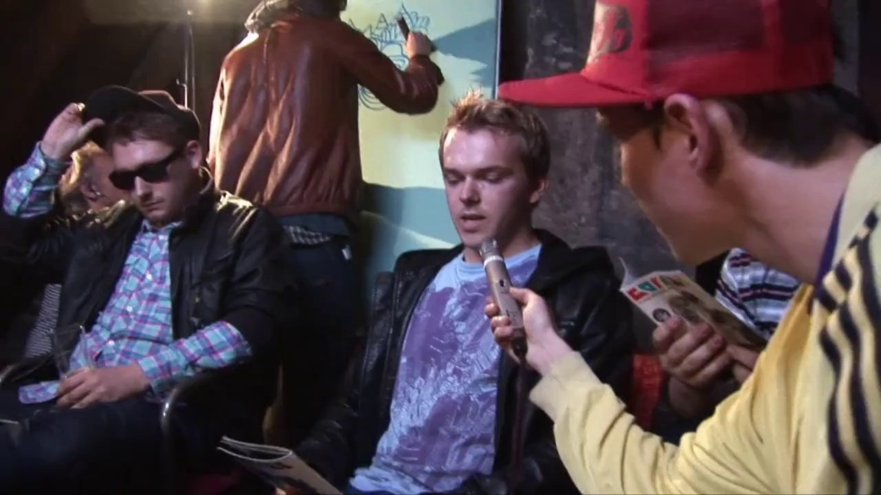 Undergrunt 1 - HipHop Show: Magazine + German Freestyle Rap + Live Graffitti