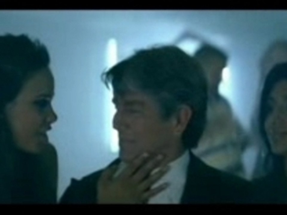 akon_ft_eminem-smack_that-2006