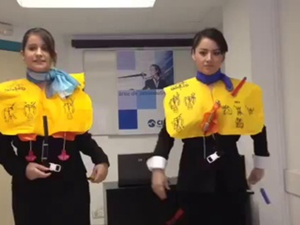 CIM Formación Valencia - Curso TCP- colocación del chaleco salvavidas