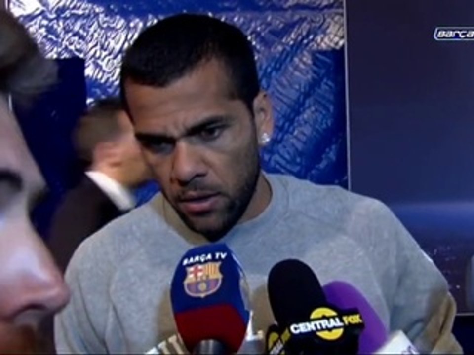 Alves: "Hemos intentado remontar de todas las maneras posibles"