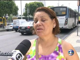 Une femme volée en direct à la TV