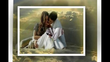 BENNEM  MÉG  ÉL   A  SZERELEM