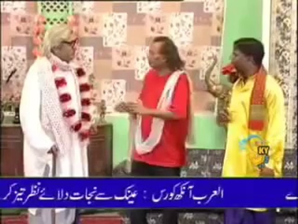 Pakistani Stage Drama Zara Ghoonghat Utha