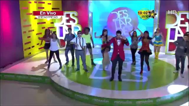 Arely Tellez y Chavana bailan en Mitad y Mitad