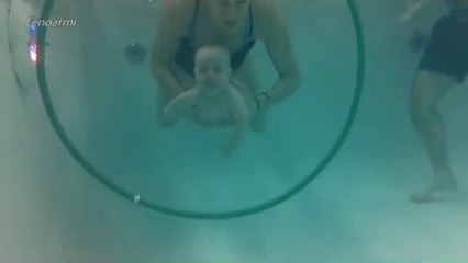 Yürümekten Önce Yüzmeyi Öğrenen  Bebekler