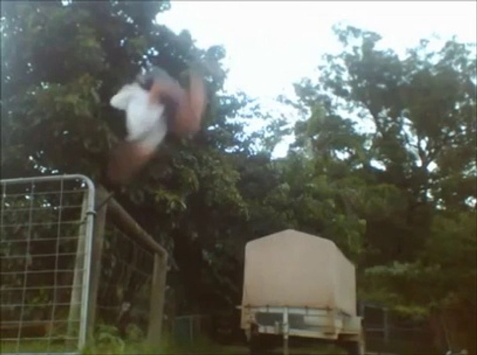 So funny Backflip fail - Dumb teenager!