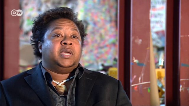 Streit um einen Indianer-Skalp | Politik direkt