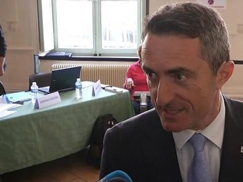 Ravier contre les manifestants PS: Ils auraient mieux fait de se mobiliser dans les urnes - 11/04