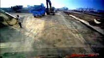 Les pires crashs de camions en asie... Compilation d'accidents!