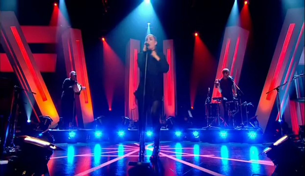 Lykke Li - I Follow Rivers Live [2011]