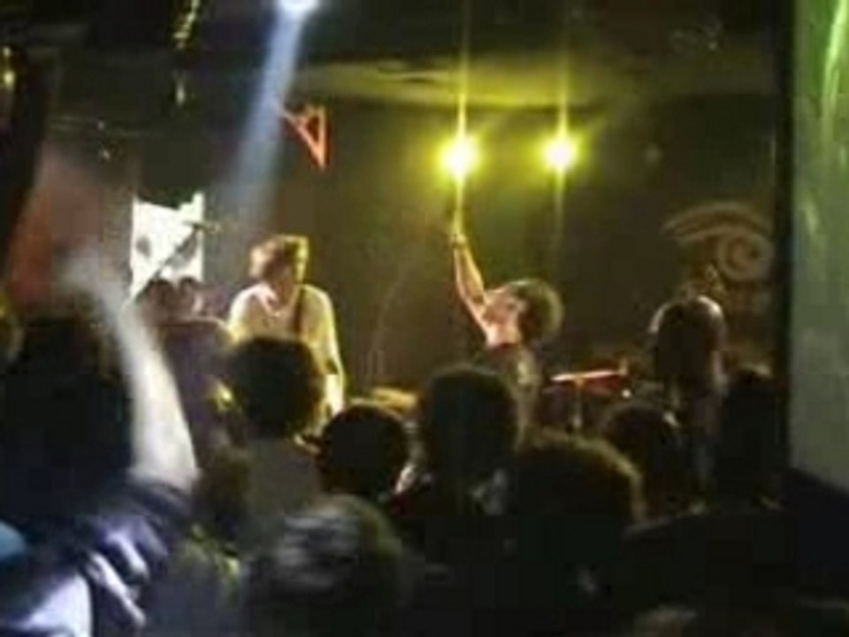 Guerilla Poubelle - Moi...Lolita