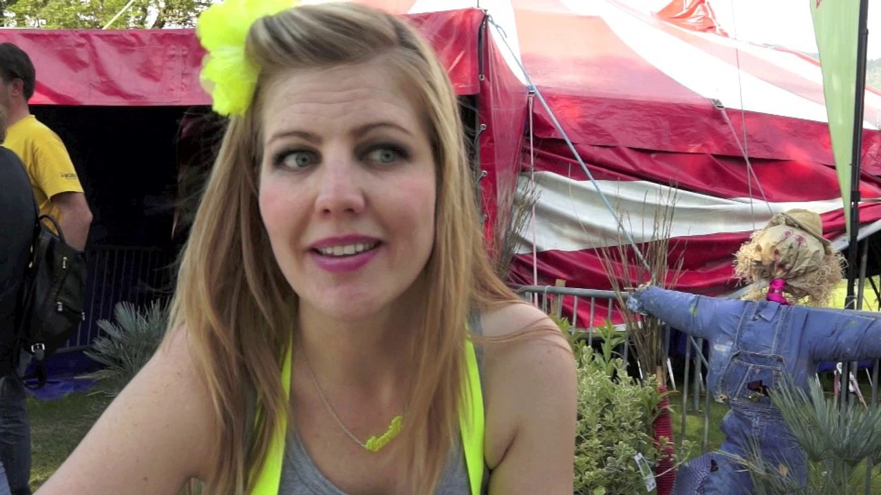 Rencontre avec l'humour de Camille Durand en spectacle au viviers