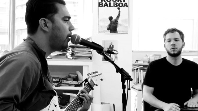 Session accoustique : Hanni el Khatib interprète Dead Wrong