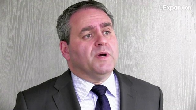 Xavier Bertrand sur l'emploi des jeunes: Aller plus loin sur l'apprentissage