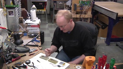Ben's Text Radios for Maker Faire - The Ben Heck Show