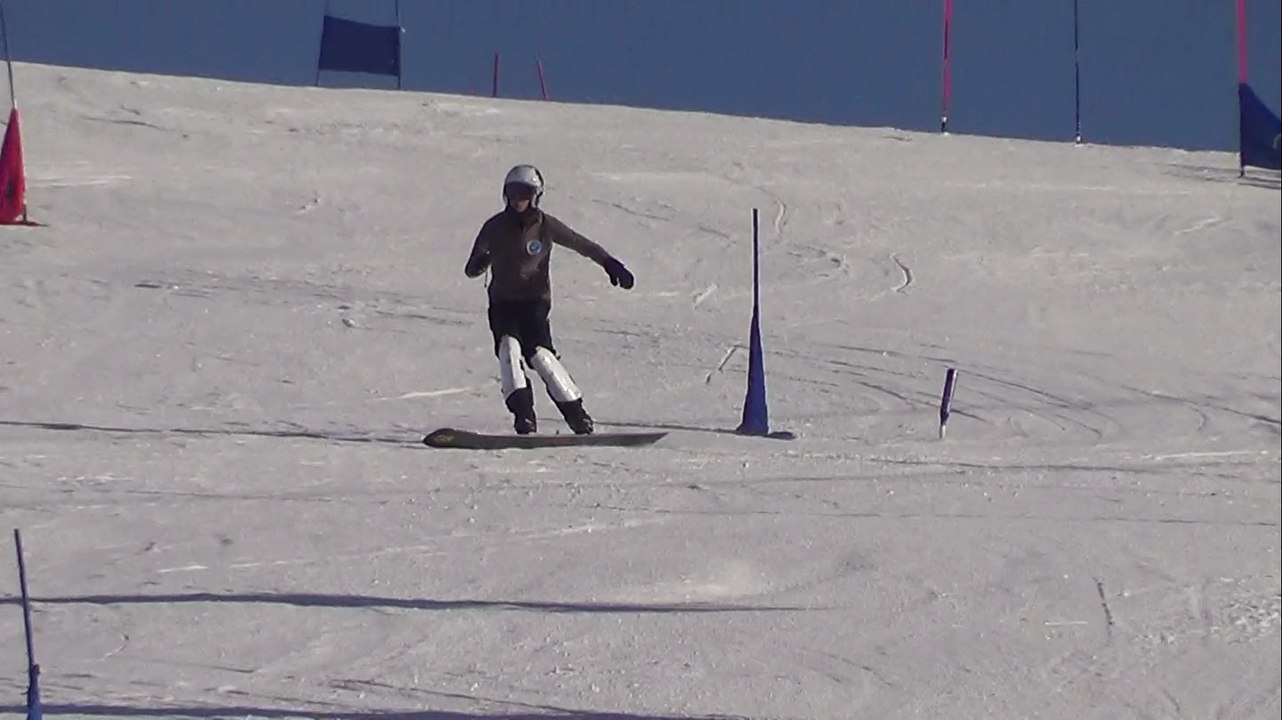MEHMET ALİ İNAL 18 - O2 SNOWBOARD RACE TEAM
