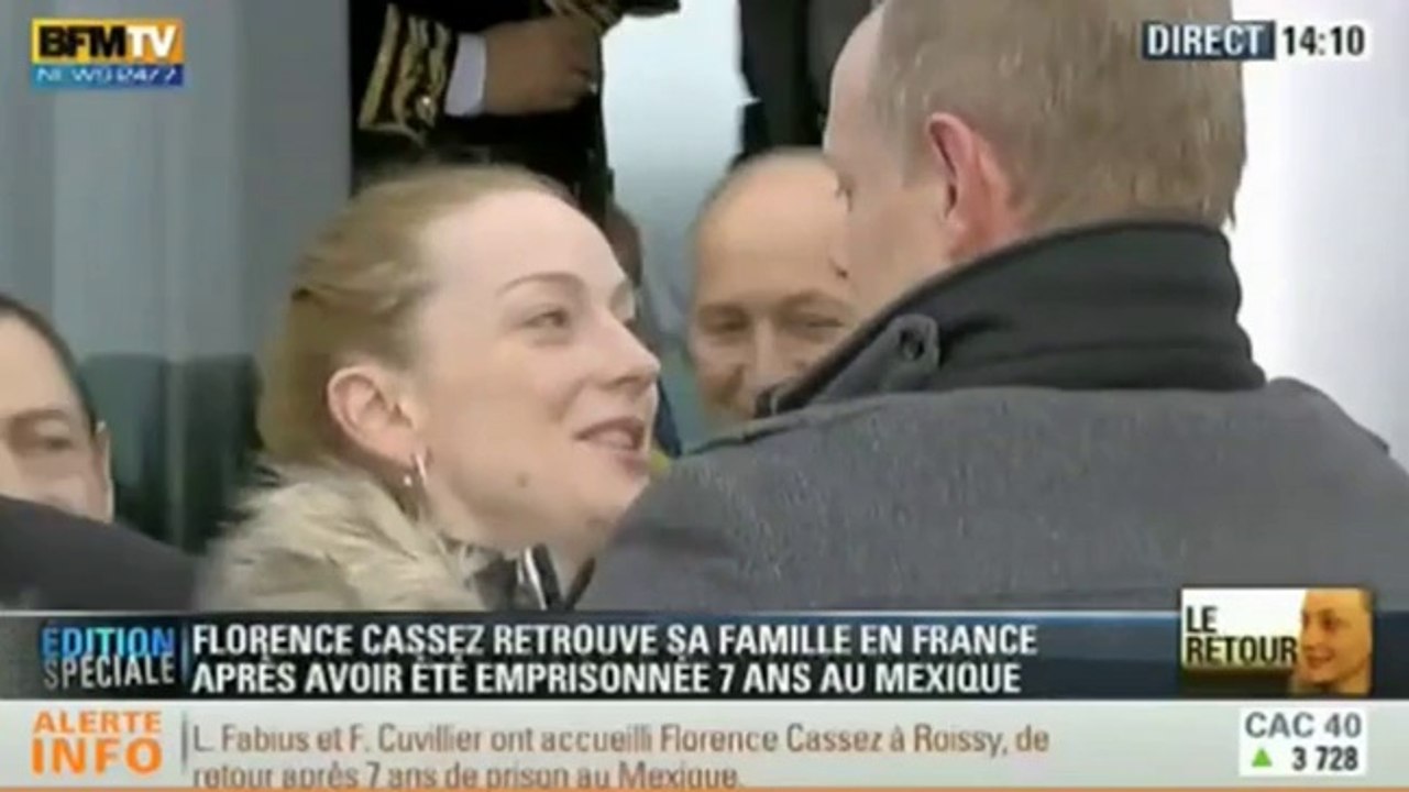 Florence Cassez serre son frère dans ses bras