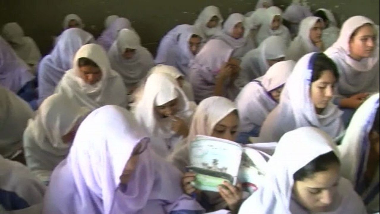 Pakistan: les jeunes filles ont plus facilement accès à l'école
