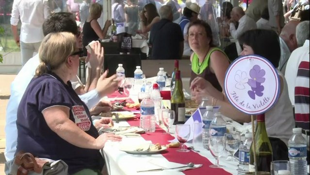 UMP: Jean-François Copé prône une famille rassemblée