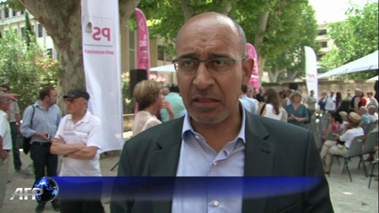 La réaction d'Harlem Desir sur les attaques des locaux PS