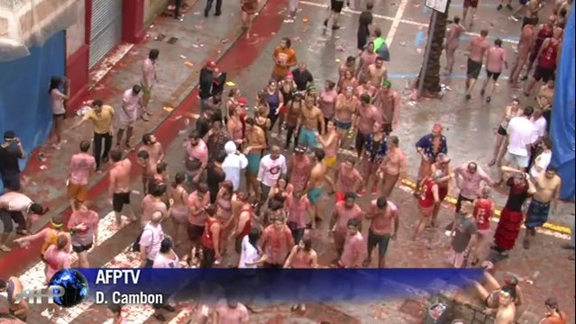 La Tomatina, une bataille de tomates en pleine rue