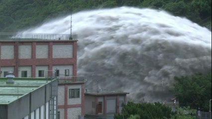 Le typhon Trami s'abat sur Taïwan